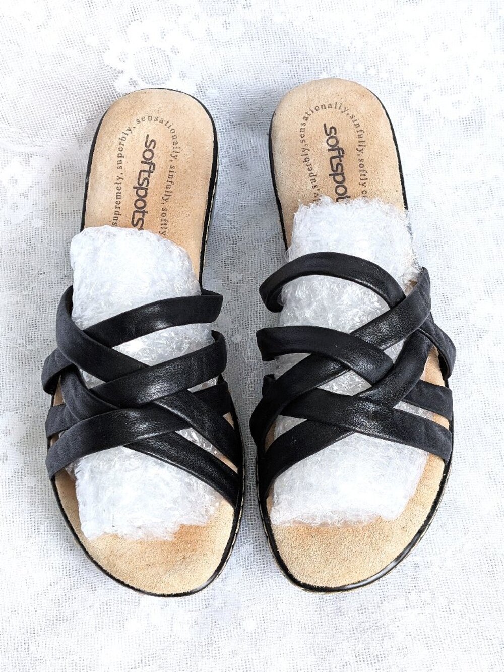 NEW Softspots Black Leather Slip On Open Toe Sandals Size 8 WW